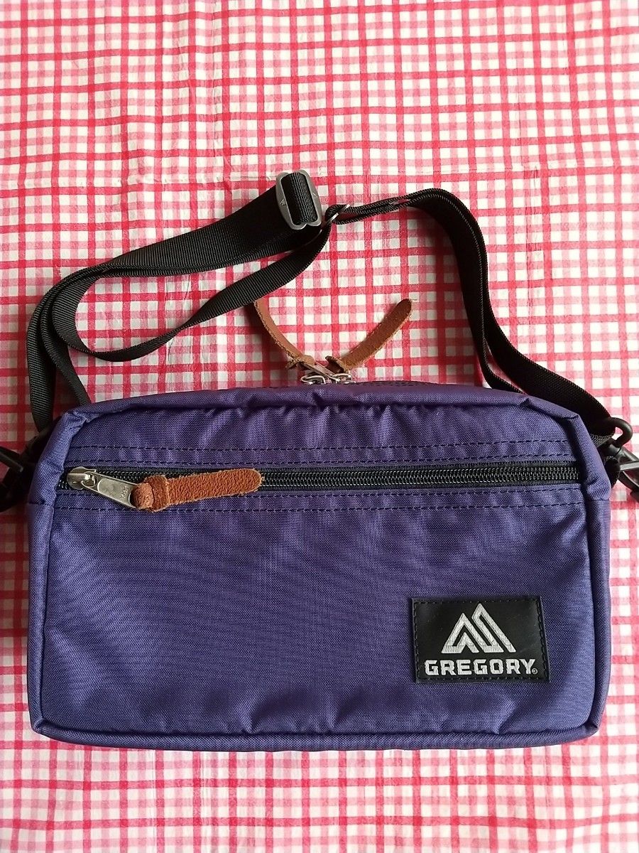 値下げしました【美品】GREGORY　グレゴリー　パデットショルダーポーチM