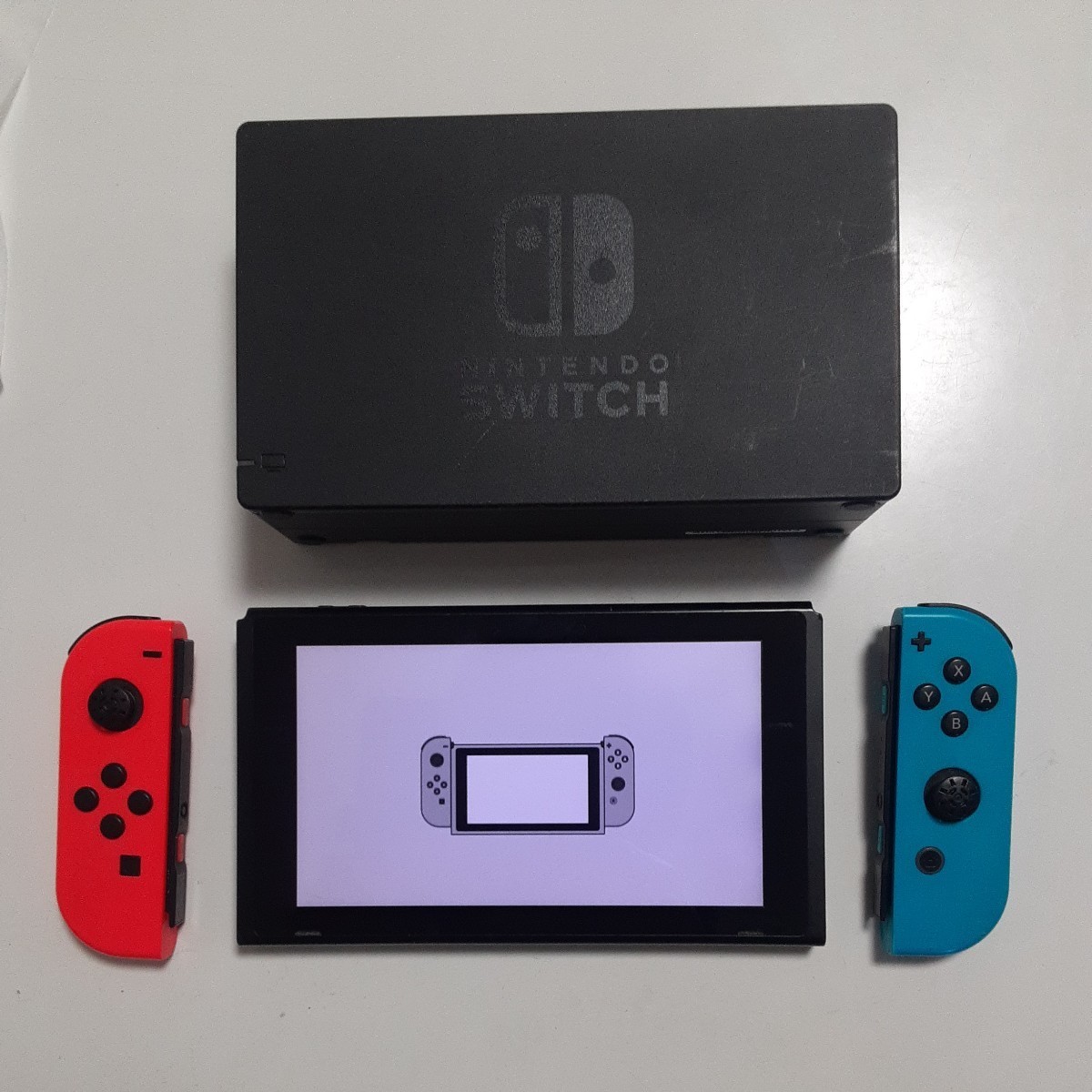 Nintendo Switch ニンテンドースイッチ 初期化品 本体 ジョイコン