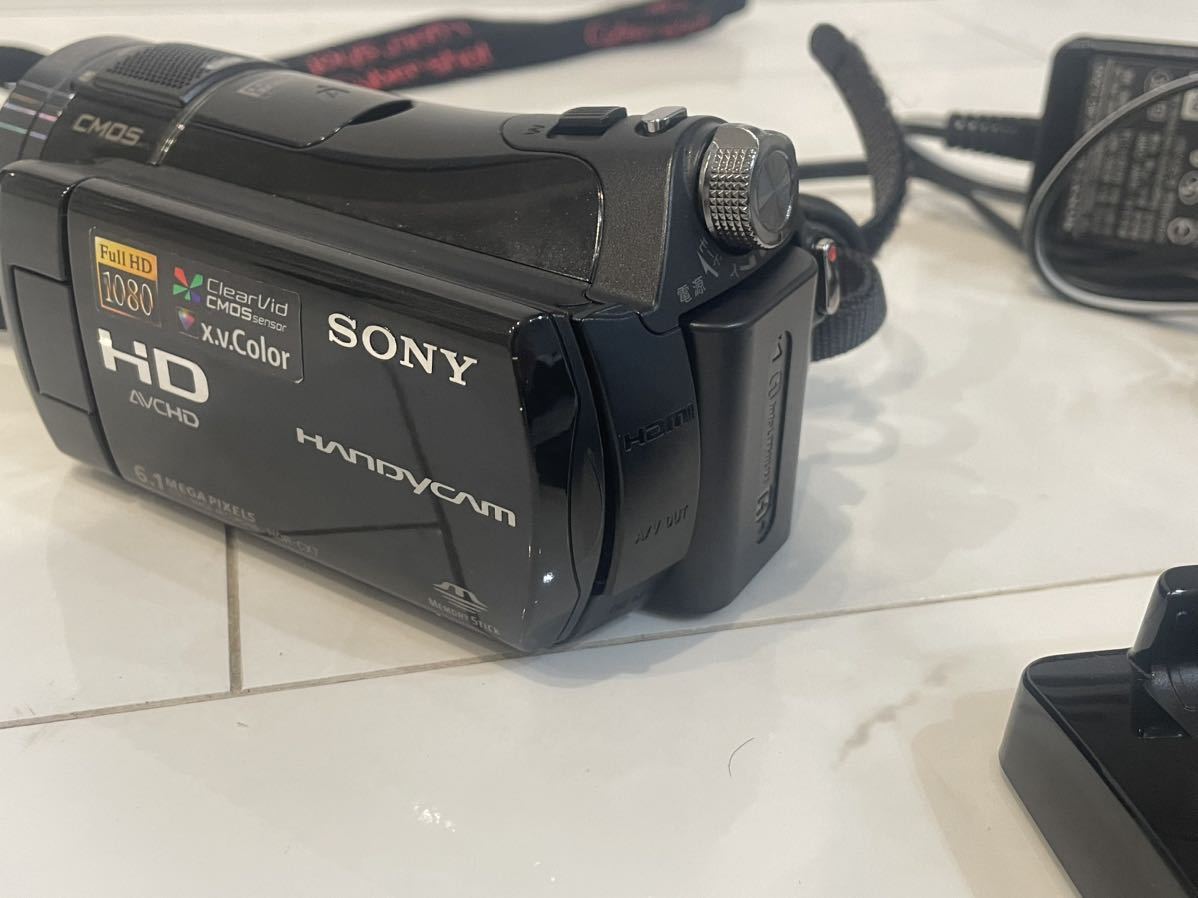 【通電OK】ソニー SONY フルハイビジョンビデオカメラ Handycam HDR-CX7 バッテリー2つ付属 充電器 ケーブル 付き バッテリ劣化 現状品の画像8