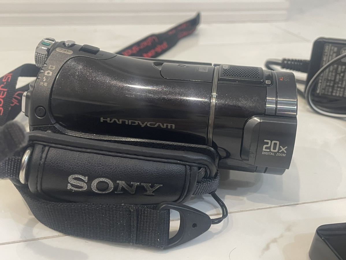 【通電OK】ソニー SONY フルハイビジョンビデオカメラ Handycam HDR-CX7 バッテリー2つ付属 充電器 ケーブル 付き バッテリ劣化 現状品の画像7
