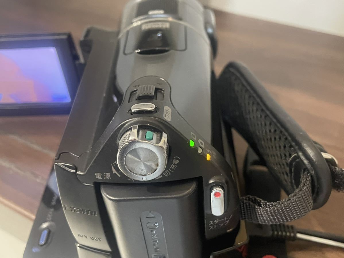 【通電OK】ソニー SONY フルハイビジョンビデオカメラ Handycam HDR-CX7 バッテリー2つ付属 充電器 ケーブル 付き バッテリ劣化 現状品の画像5