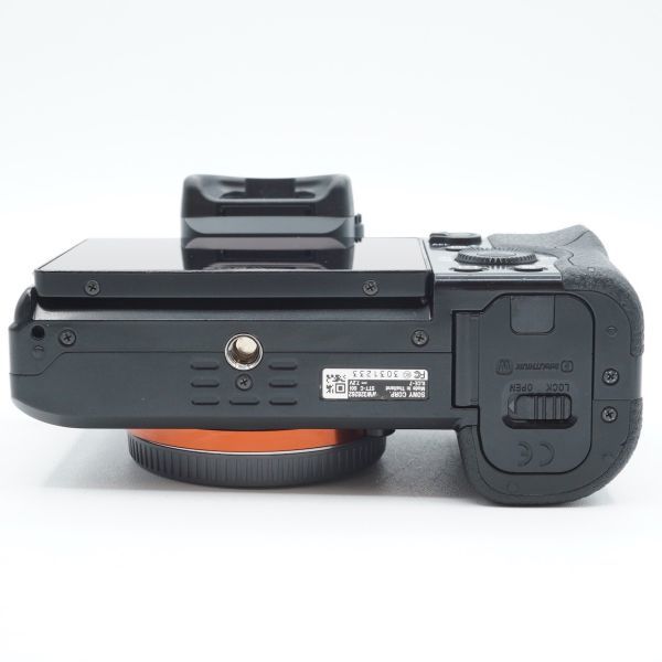 27608円 【美品】☆ショット数「1636回」ソニー SONY α7 ボディ 27608円 【美品】☆ショット数「1636回」ソニー SONY α7 ボディ