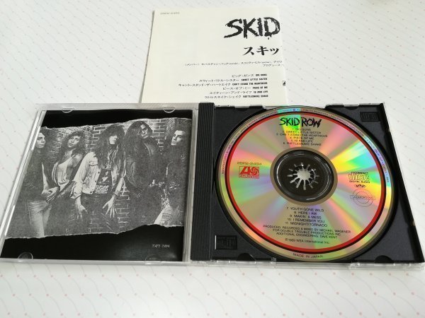 SKID ROW skid * low Japanese record CD 89 year record Japanese manual equipped 25P2-2494 3-0254