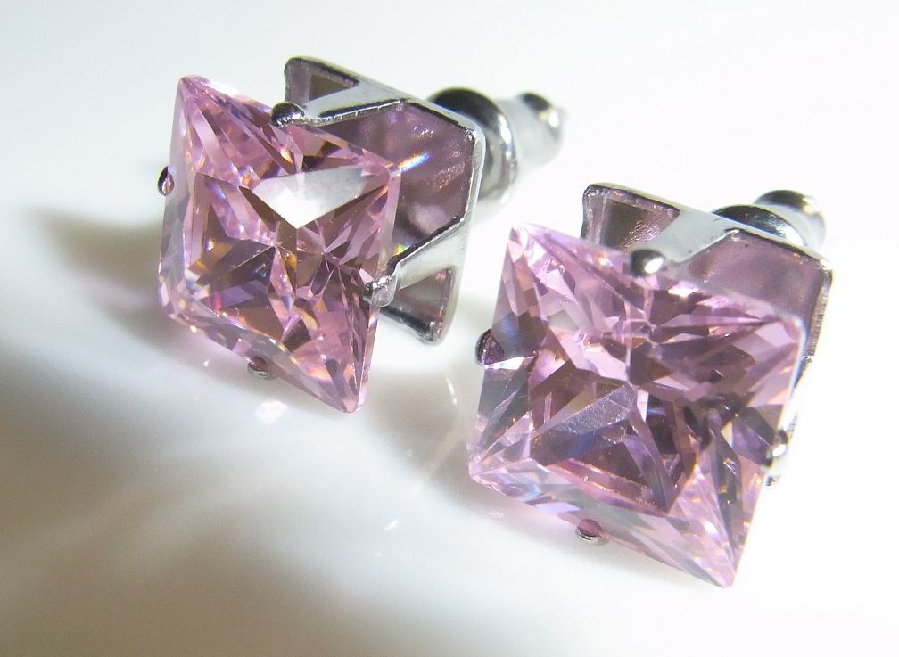 * made of stainless steel 5A quality pink zirconia 8 millimeter earrings Cubic Zirconia Princess cut pink diamond large grain 