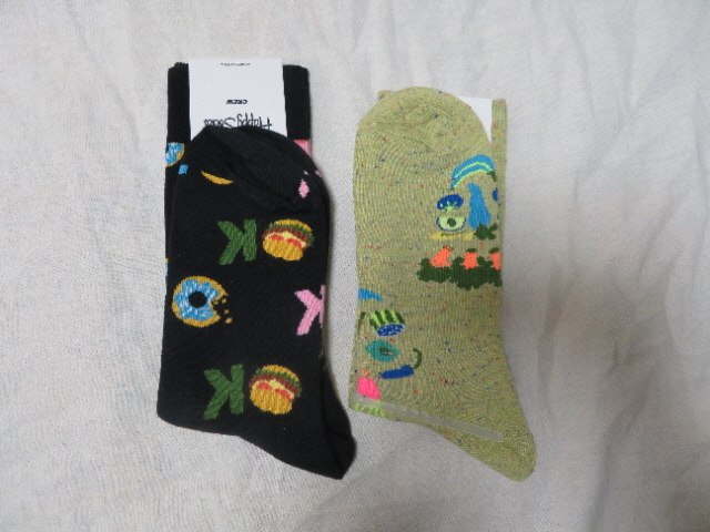 〇即決送料込！新品タグ付合計定価￥3,080 北欧 Happy Socks ハッピーソックス ハンバーガー＆野菜柄 紳士靴下クルー丈ソックス 2足セット_画像2