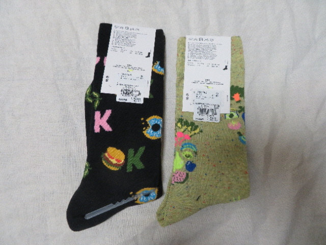 〇即決送料込！新品タグ付合計定価￥3,080 北欧 Happy Socks ハッピーソックス ハンバーガー＆野菜柄 紳士靴下クルー丈ソックス 2足セット_画像3