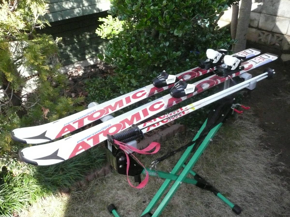 ATOMIC アトミック performer 良美/動確 ジュニアロッカースキー板 L130cm WHT 106.5-65-87cm R11M ビンATO-EVOX 初中級 オールマウンテン_画像3