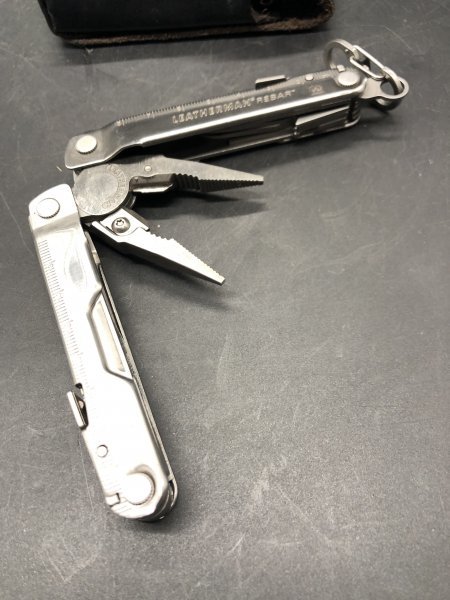 LEATHERMAN REBAR シルバー 専用レザー付　レザーマン マルチツール　マルチプライヤー_画像3