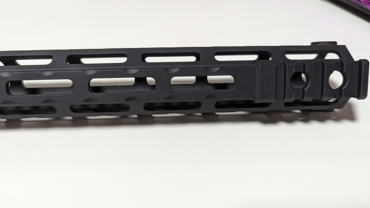 Midwest Industries Gen3 One Piece Free Float ハンドガード 12.625in M-LOK_画像10