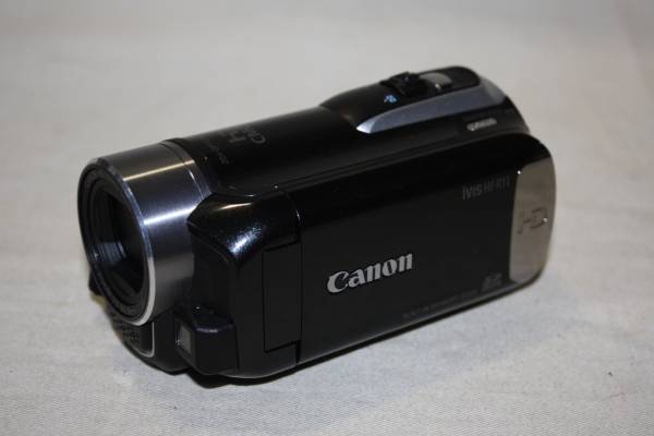 Canon　ivis HFR11 美品 HDビデオカメラ(三脚、カメラケース付)_画像2