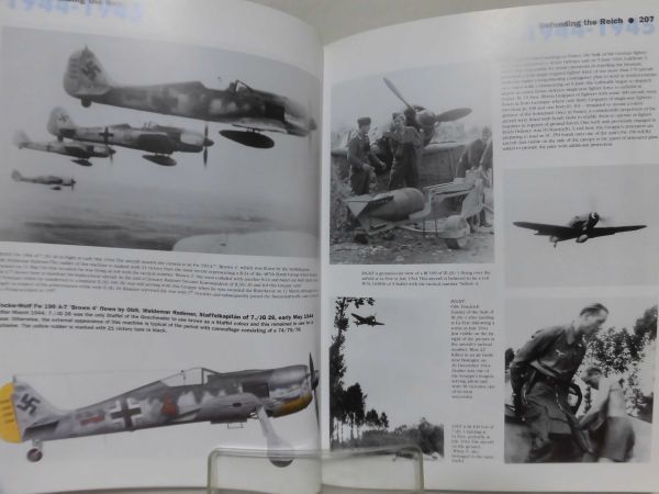 洋書 ドイツ空軍戦闘機隊 本土防空戦1944-1945 写真資料本 LUFTWAFFE COLOURS JAGDWAFFE Vol.5 Section 3 DEFENDING THE REICH[1]B1628の画像2