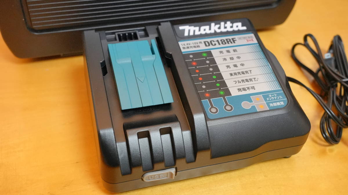 〓 MAKITA マキタ 充電式インパクトドライバー / TD171D / バッテリー18V 2個 / 充電器付 / 美品 使用4~5回〓 _画像9