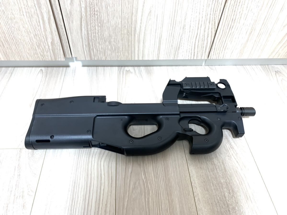 ◆売り切り◆ 美品 即日発送 現状品 電動ガン 東京マルイ P-90 TOKYO MARUI サブマシンガン ライフル_画像3