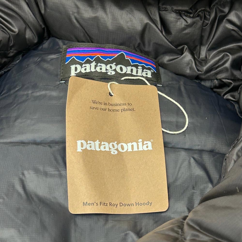 新品 PATAGONIA パタゴニア メンズ フィッツロイ ダウンフーディー ブラック Lサイズ