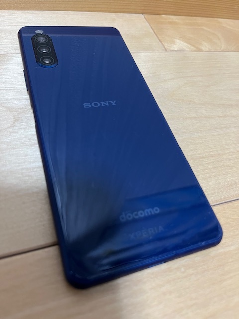 【綺麗です】Xperia 10 II SO-41A 6インチ メモリー4GB ストレージ64GB Blue ドコモ_画像6