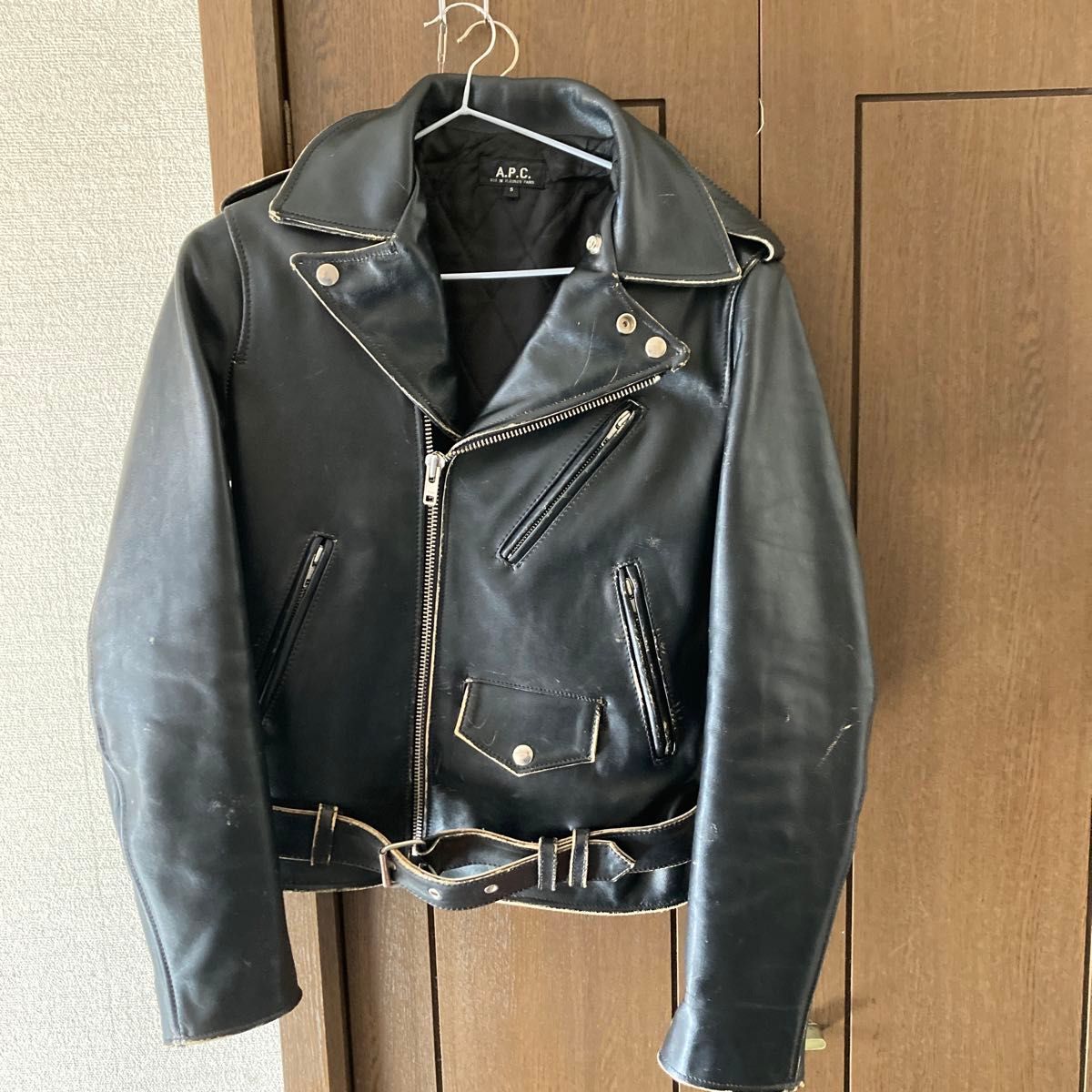 A P C アーペーセー レザー ダブル ライダース ジャケット 牛革 A P C アーペーセー レザー ダブル ライダース ジャケット 牛革
