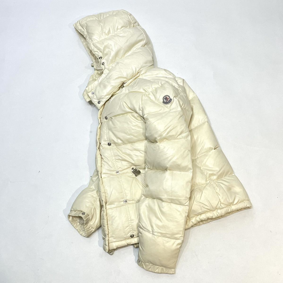 正規品 MONCLER モンクレールBERENGERE DOWN JACKET ベレンジェール ナイロン ダウンジャケット ロゴ ワッペン 0 アイボリー レディース_画像3