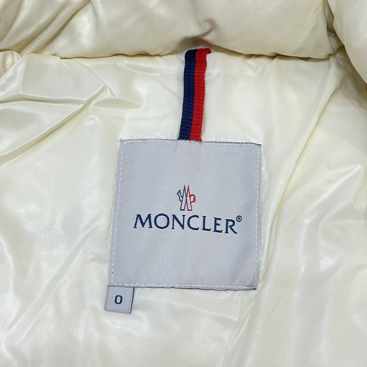 正規品 MONCLER モンクレールBERENGERE DOWN JACKET ベレンジェール ナイロン ダウンジャケット ロゴ ワッペン 0 アイボリー レディース_画像9