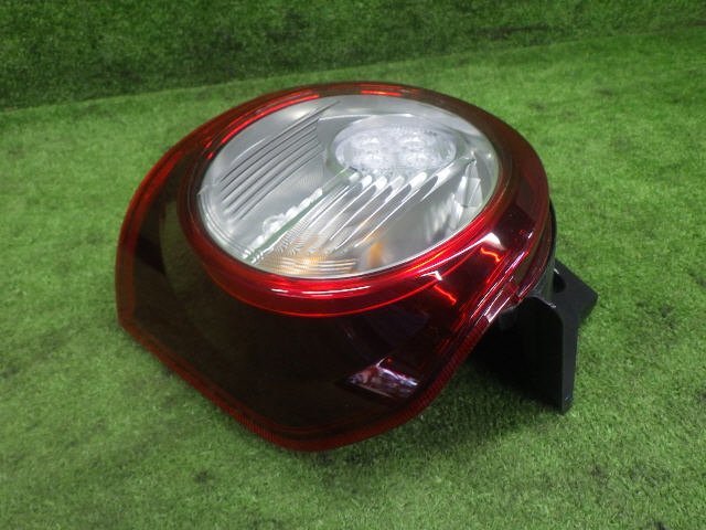 ★ 即決あり R5年 ミラ トコット 5BA-LA550S 右 テール ランプ 81550-B2770 ＬＥＤ TOKAI 20524 [ZNo:05023643]_画像5