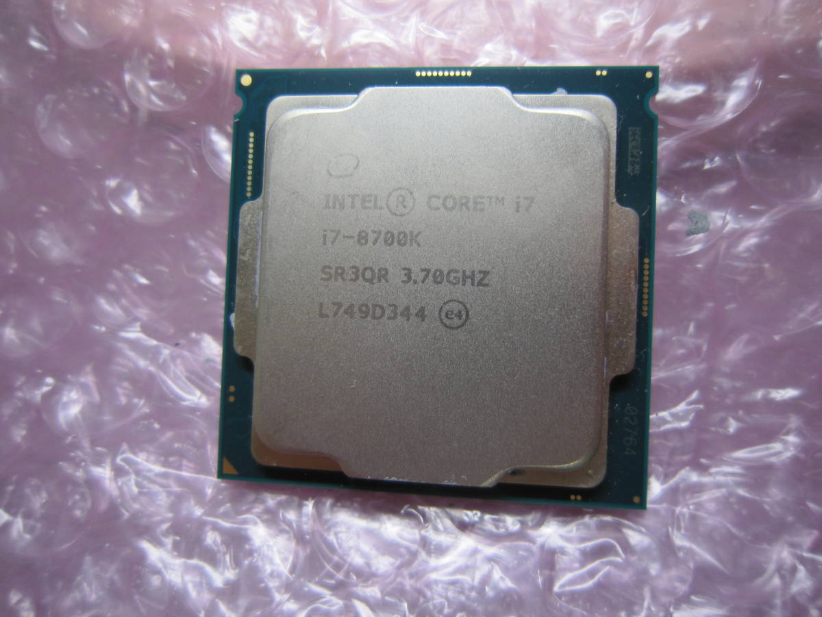 073★CPU Intel Core i7-8700K 3.70GHz SR3QR 動作品_画像1
