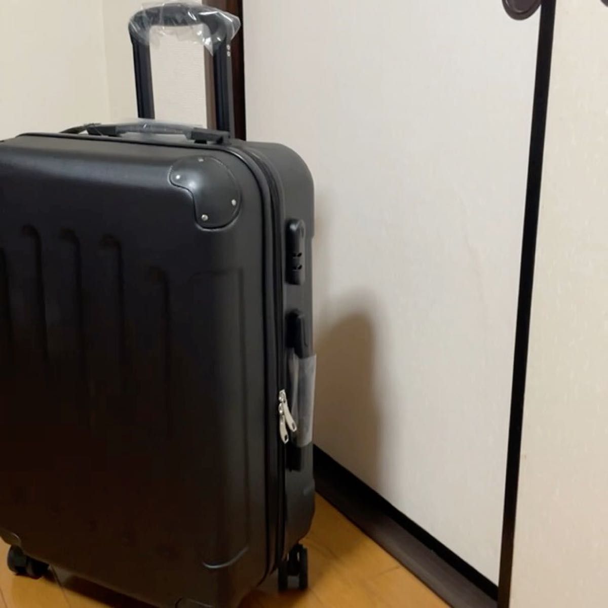 スーツケース Mサイズ　66L