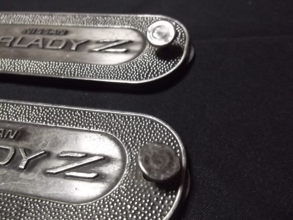 日産 フェアレディZ フロアマット 部分のバッジ エンブレム 加工 流用に  //Nissan FAIRLADY z Grill Badge Floor mat Emblemの画像5