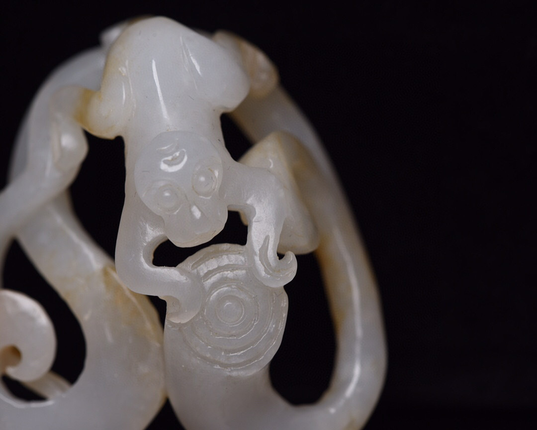 ▽鴻▽ 和田玉製 細密彫 靈猴 置物 古賞物 中国古玩 中国古美術_画像8