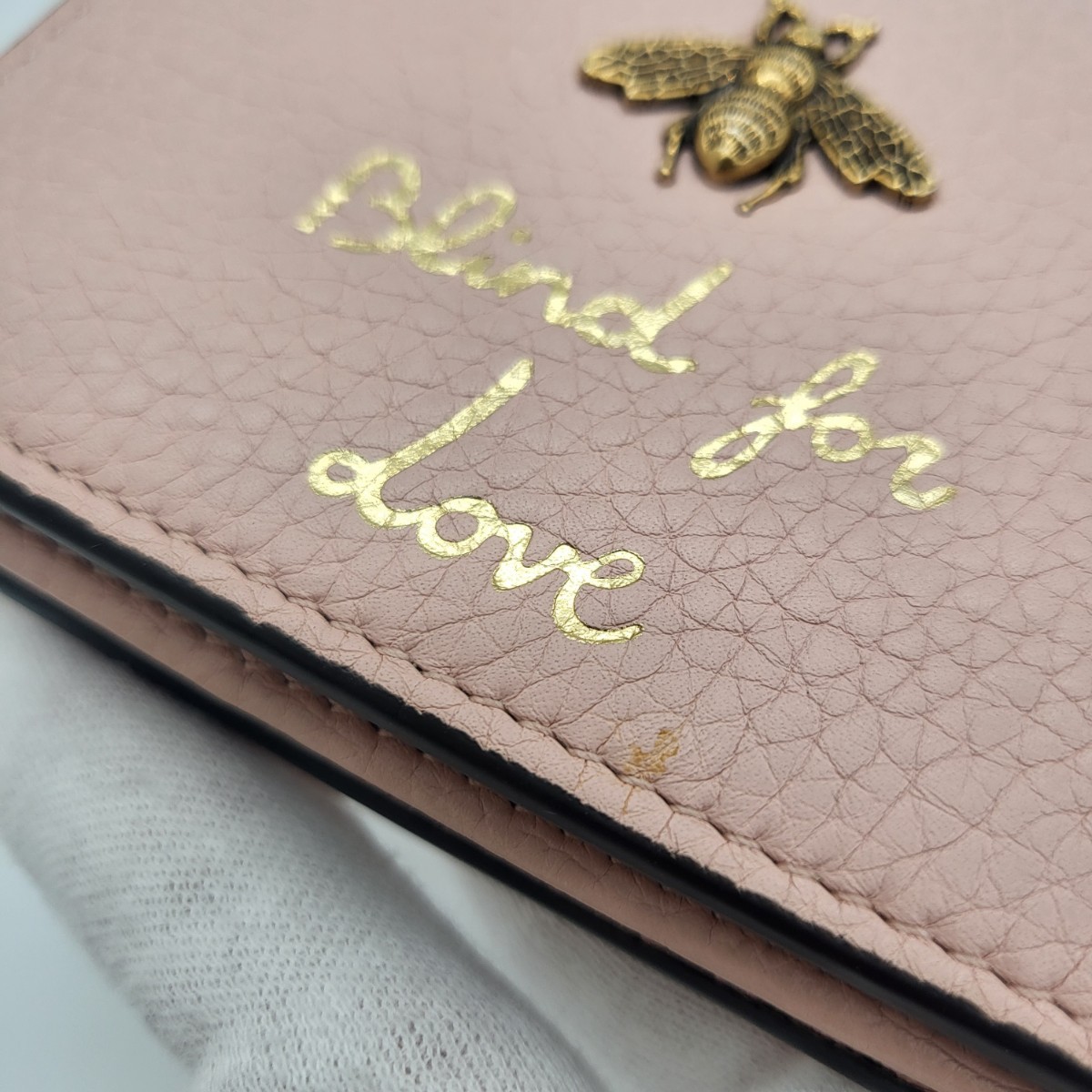 未使用に近い GUCCI グッチ 2つ折り財布 折り財布 財布 未使用に近い GUCCI グッチ 2つ折り財布 折り財布 財布