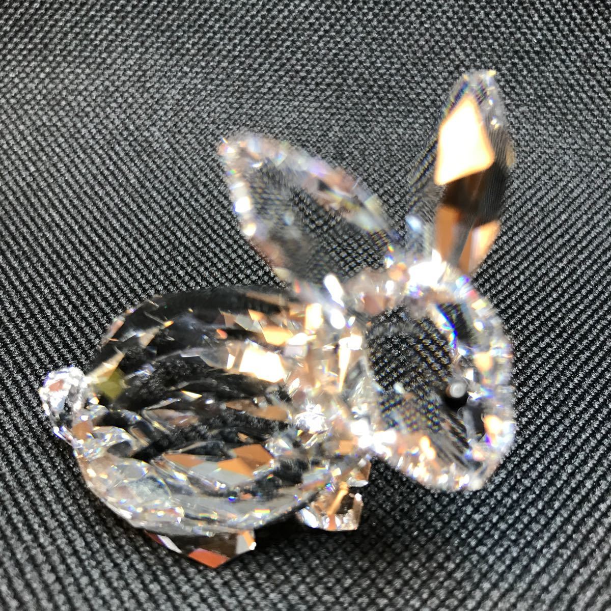  прекрасный товар! Swarovski SWAROVSKI crystal украшение Rabbit Sitting.... заяц размер :4.5 x 4.5 cm дешевый! редкий!
