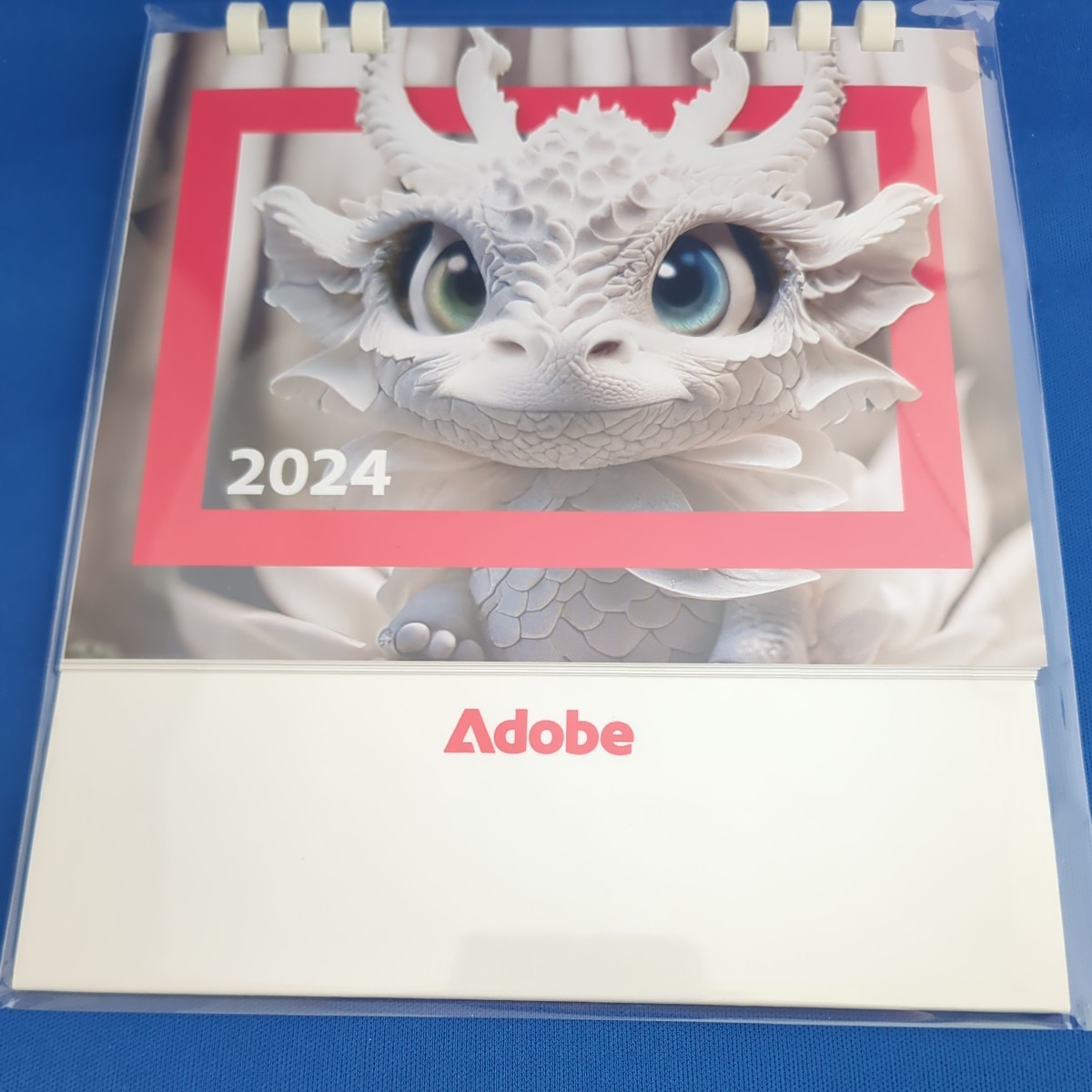 【送料無料】2024年度・Adobe卓上カレンダー_Adobeの2024年度の卓上カレンダーです。