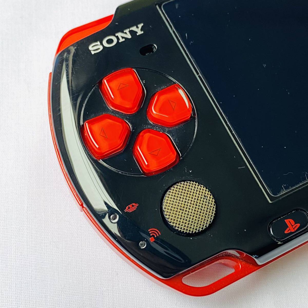 【希少カラー】美品 SONY ソニー プレイステーション ポータブル 本体のみ PSP-3000 PSP3000 ブラック レッド 中古 動作確認済み 現状品_画像4