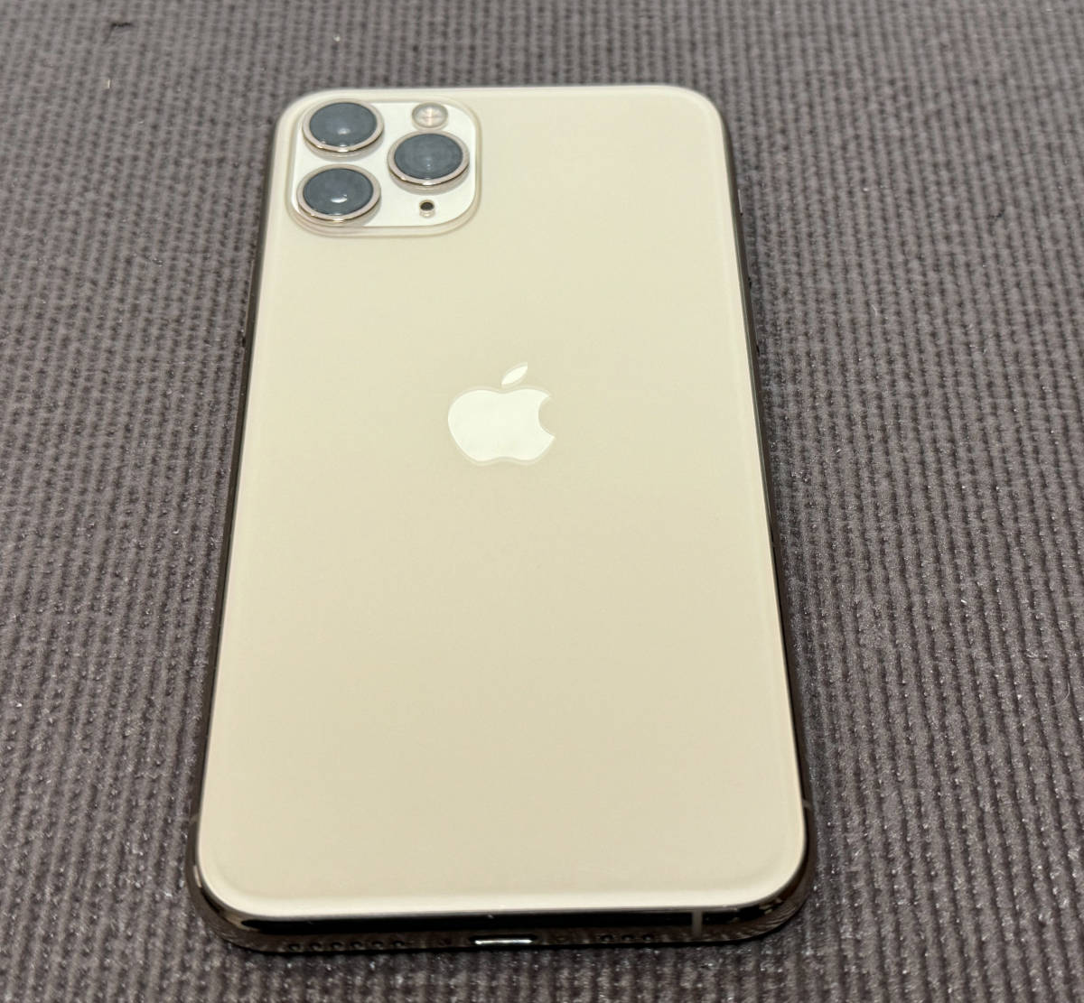 訳あり】iPhone11 Pro 256GB ゴールド au 付属品完備 SIMフリー