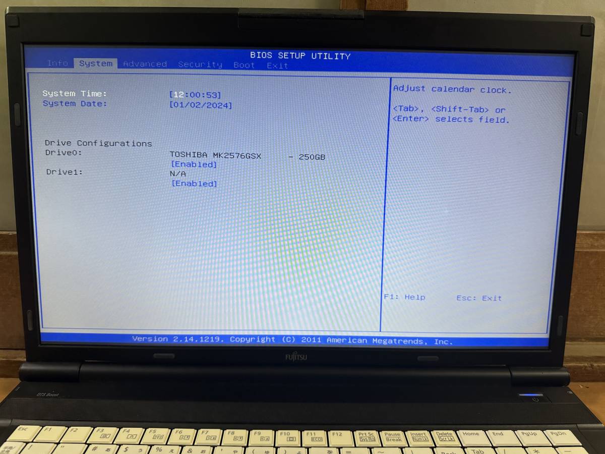 富士通 LIFEBOOK N532/E Core i5-3320 2.6GHz 4G 250G 電源入 起動ok bios ok ジャンク 送料無料 東京即日発送 _画像9