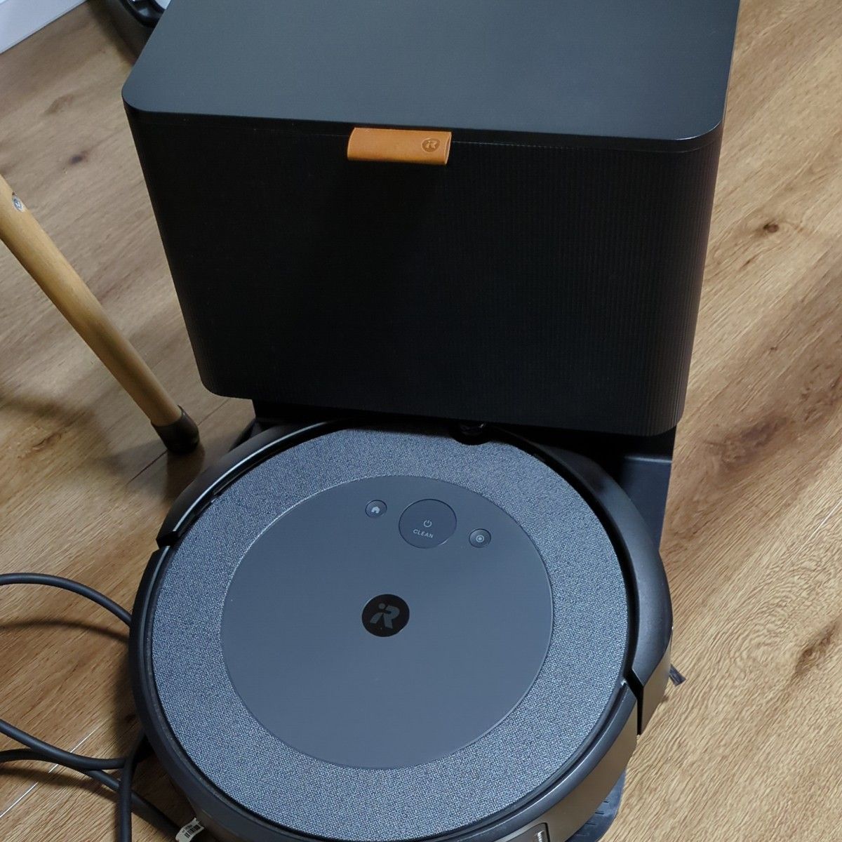 Roomba iRobot ルンバ　i5
