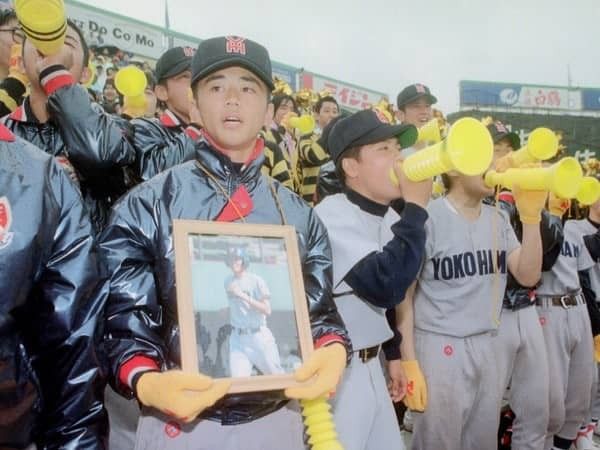 マニア必見 1990年代 横浜高校 キャップ つば裏 緑 状態良好 マニア必見 1990年代 横浜高校 キャップ つば裏 緑 状態良好