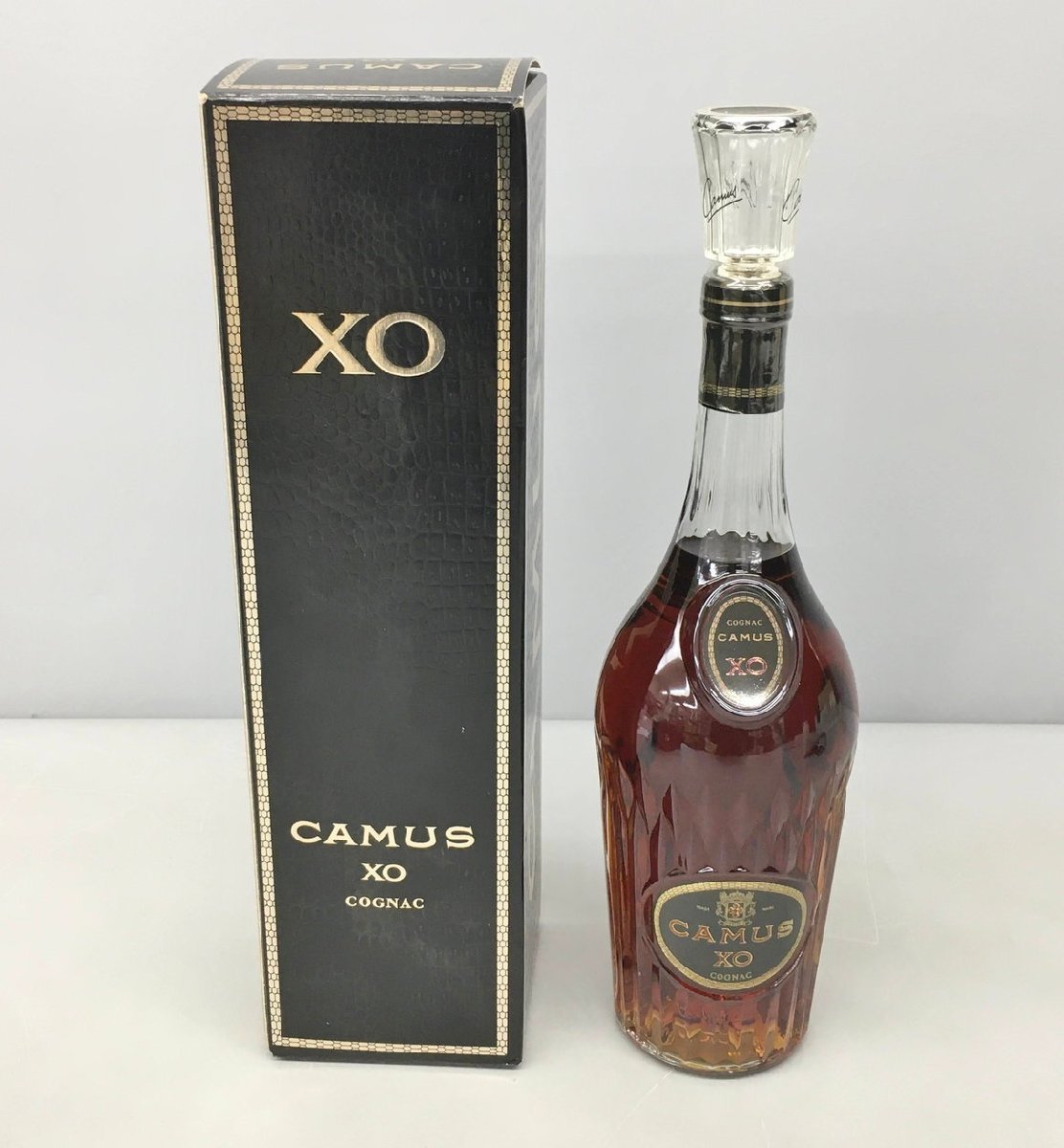 カミュ CAMUS コニャックブランデー 700ml 40% フランス XO ロングネック 未開栓 2401LR136_画像1