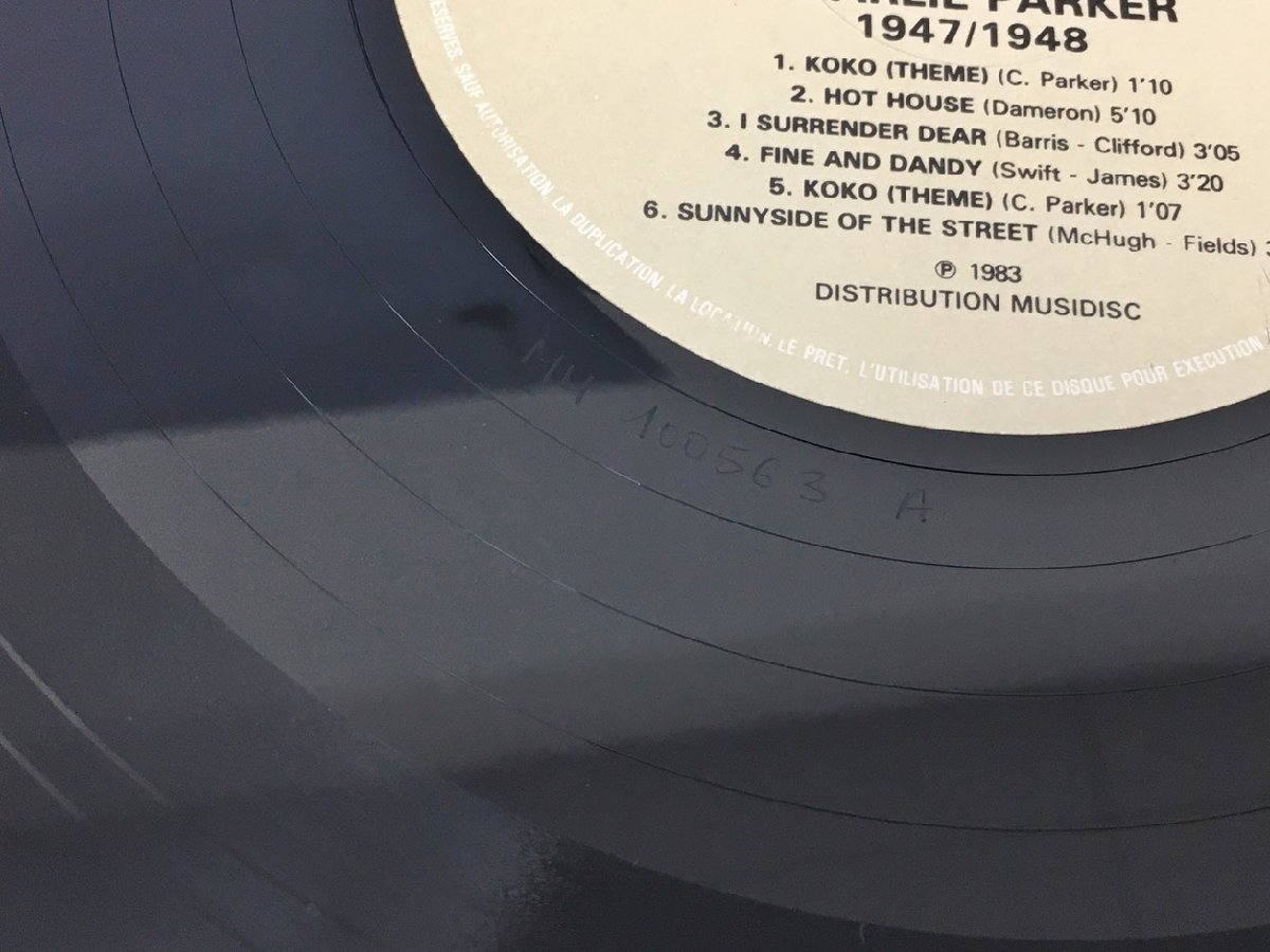 LPレコード Charlie Parker Featuring Dizzy Gillespie - Max Roach Fats Navarro - Buddy Rich Sarah Vaughan ALB376 2401LBM009_画像9
