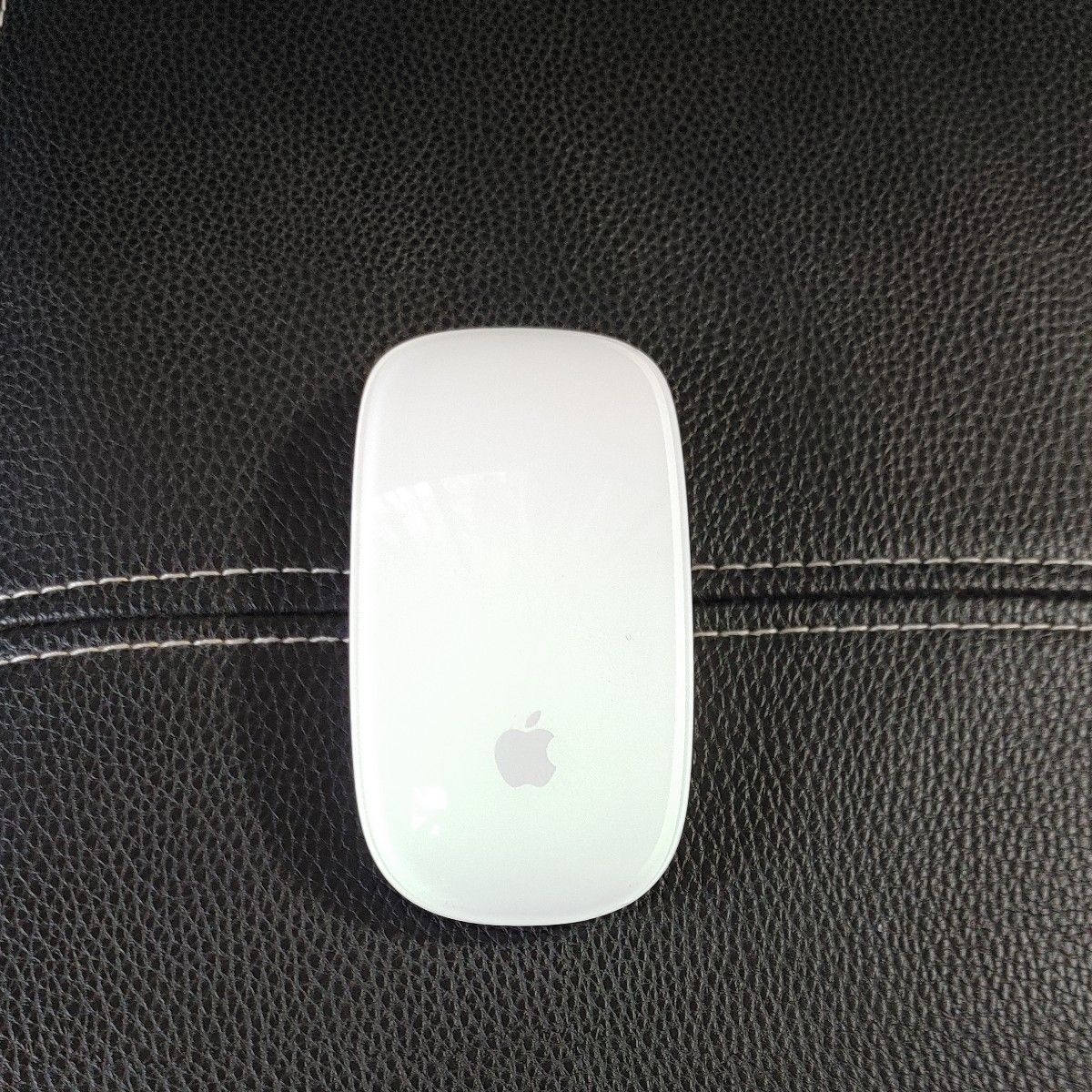 アップル純正　Apple Magic Mouse2 マジックマウス2 A1657  ワイヤレスマウス Bluetooth