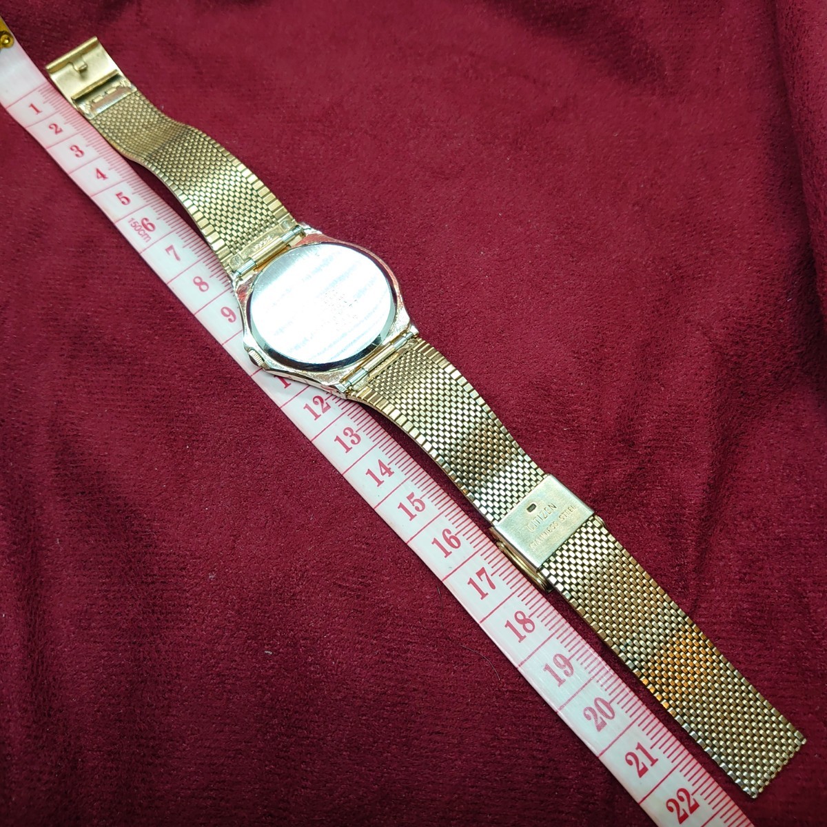 141【動作品】CITIZEN T4-G02638K メンズ腕時計 シチズン ゴールド×銀文字盤 メタルベルト 3針アナログウォッチ_画像7