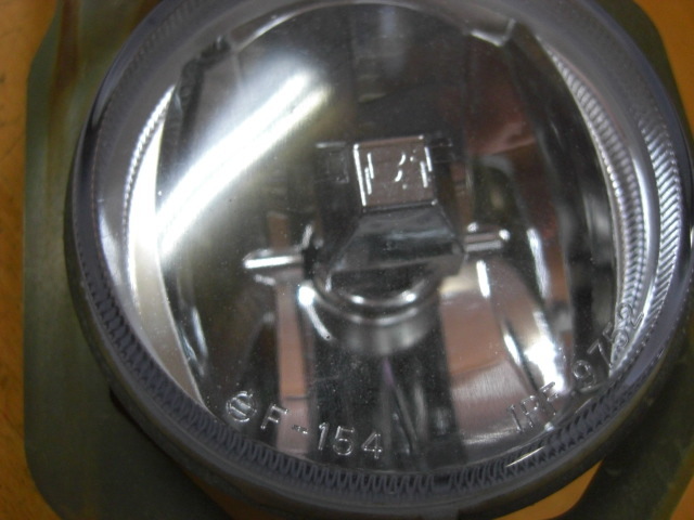 点灯確認済み HE21S アルト ラパン 純正 OP IPF フォグランプ フォグライト カバー スイッチ ネジ 配線セット 送料安 スズキ オプション _レンズの中も綺麗です。