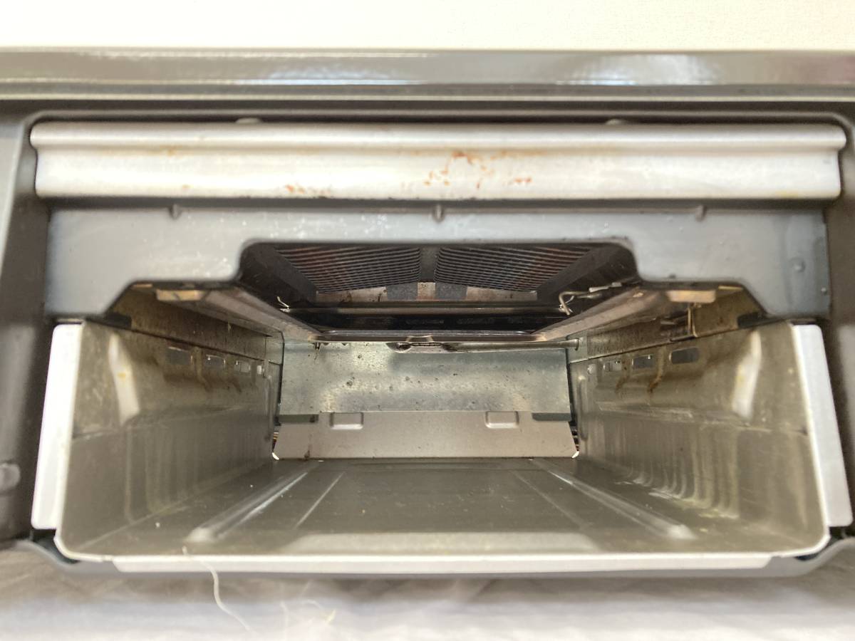 【IE46】(O) Paloma パロマ ガステーブル IC-330SB-1R 2015年製 LPガス 右強火 ガスホース付き 乾電池 ガスコンロ 通電確認済み 中古現状品_落とし切れない傷や汚れがございます