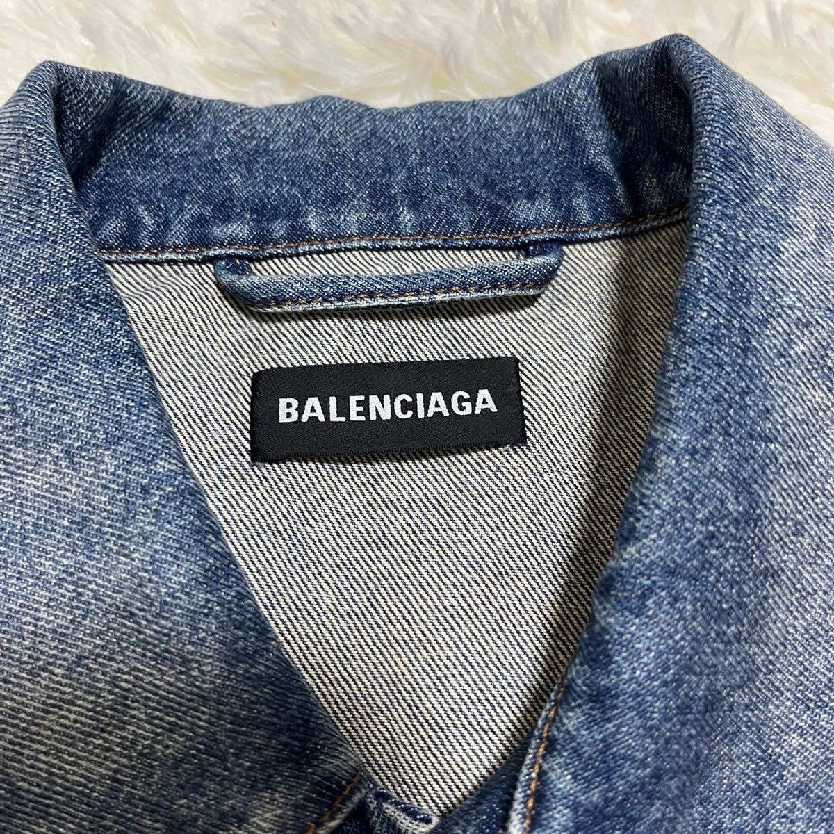 美品 バレンシアガ 【大人気モデル】 BALENCIAGA デニムジャケット Gジャン ブルゾン アウター 刺繍 ロゴ メンズ ブルー サイズ44（XL位）_画像5