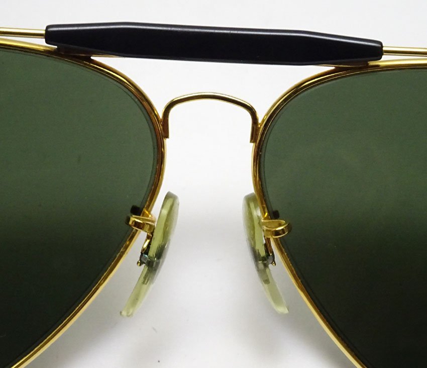 緑屋f■ Ray-ban　レイバン　ティアドロップ サングラス　ケース付　　i9/1-6053/29-7#60_画像4