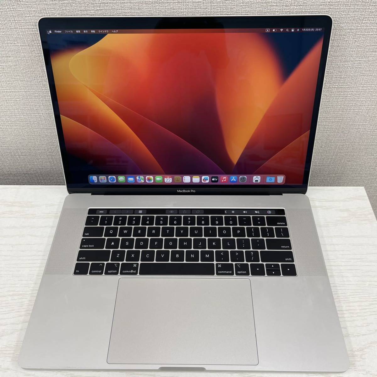 MacBookPro15.4インチ2.2GHzCorei7メモ32GbストレージSSD512GBキーボードUS_画像1