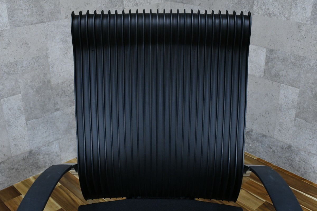 PB3LK97a イトーキ ITOKI スピーナチェア Spina オフィスチェア ミーティングチェア 11万 背エラストマー カンチレバー 事務椅子 の画像5