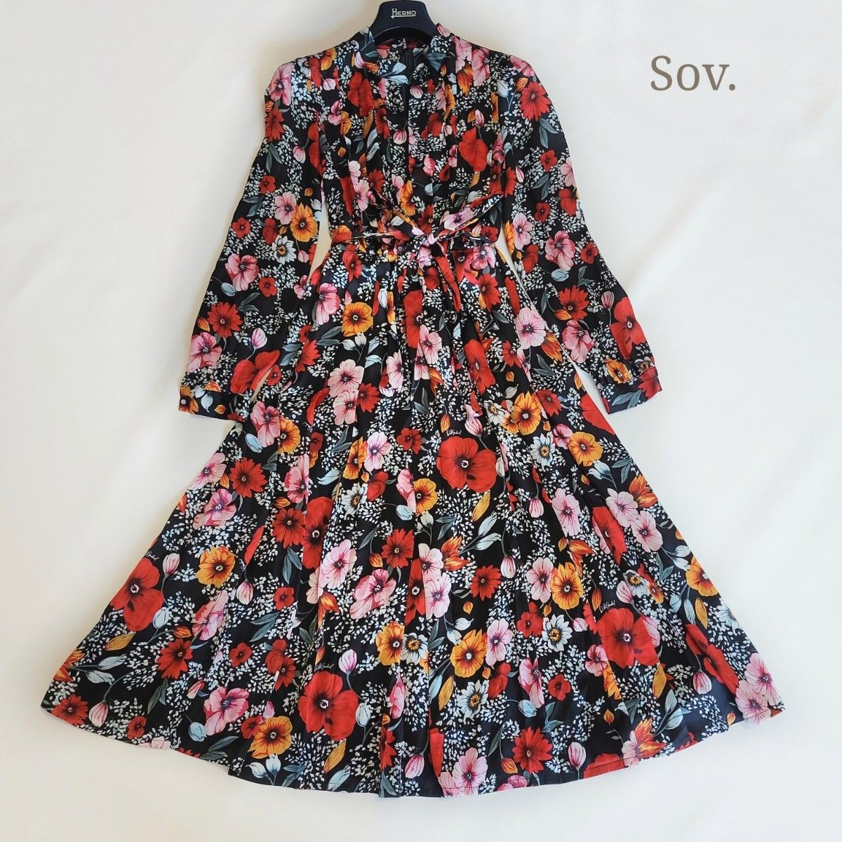 Sov. 花柄シフォンロングワンピース Sov. 花柄シフォンロングワンピース