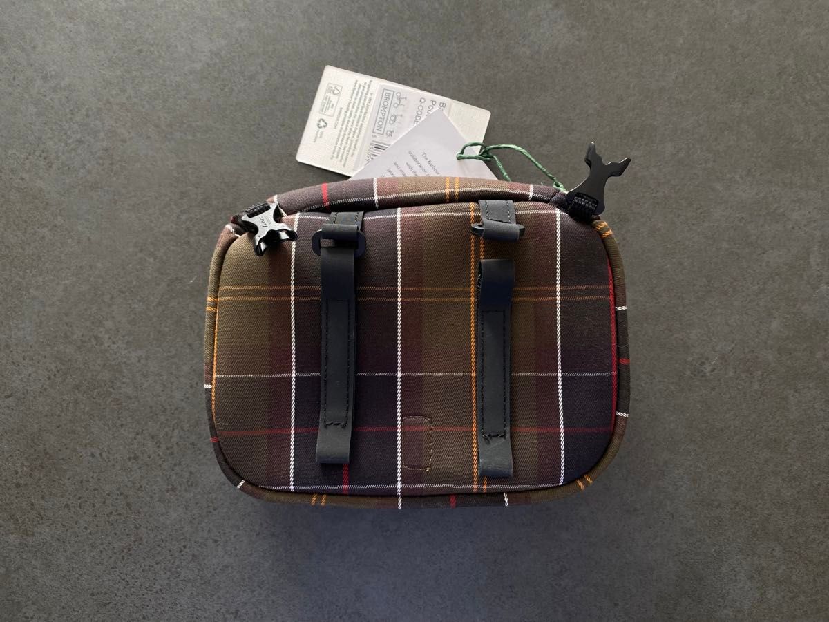 新品未使用〉ブロンプトン×バブアー コラボポーチ Barbour 新品未使用〉ブロンプトン×バブアー コラボポーチ Barbour