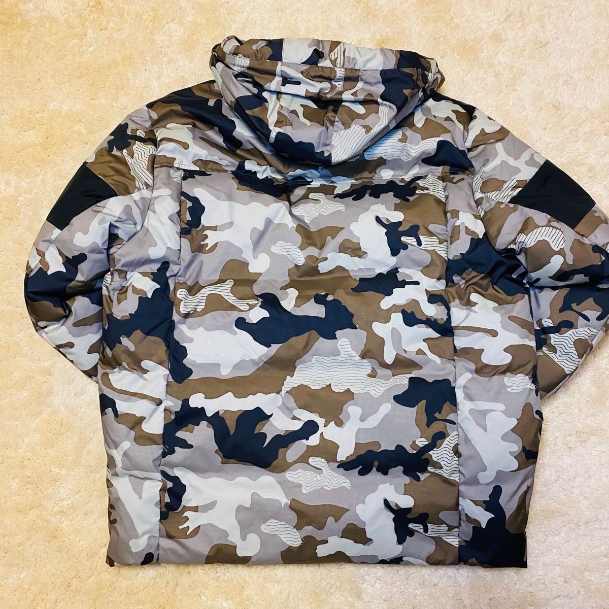 美品】PUMA ダウンジャケット XL 迷彩 プーマ カモフラ 美品】PUMA ダウンジャケット XL 迷彩 プーマ カモフラ