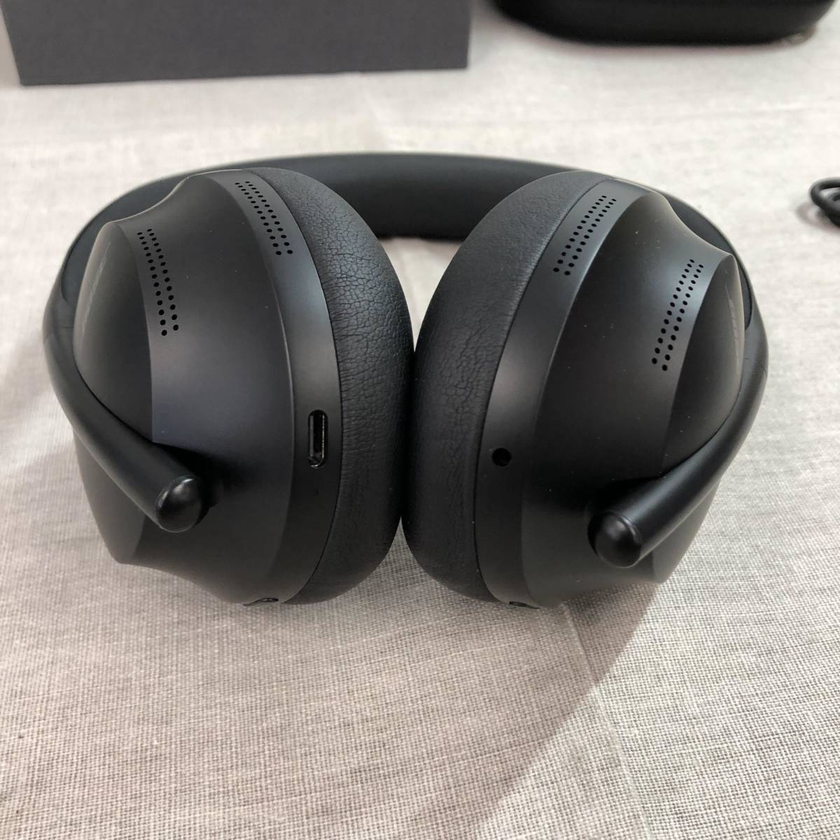 Bose Noise Cancelling Headphones 700 ワイヤレスヘッドホン Bluetooth ノイズキャンセリング Bluetooth 接続 マイク付 794297-0100_画像4