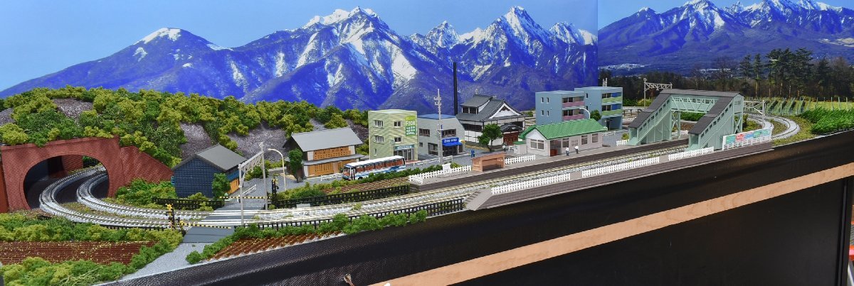 【SAZAN】鉄道ジオラマレイアウト複線※120x60cm 平成の街 (Ｗクロス&2線ヤード)★M_画像2